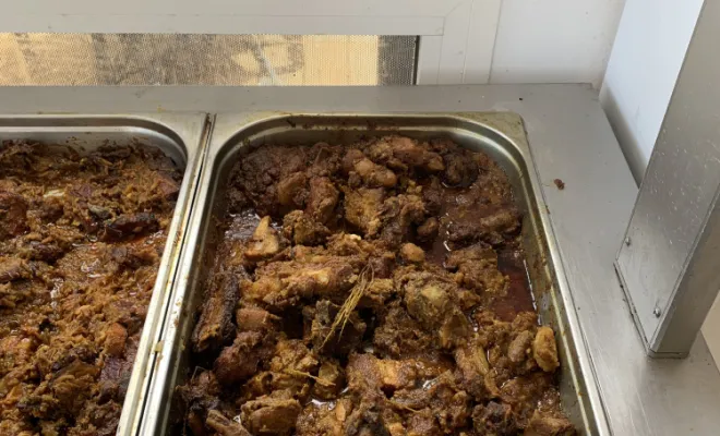 Découvrez l’îlot charcutier de L’Île Ô Carry – Restaurant à Saint-Philippe, La Réunion, Saint-Philippe, L'ILE Ô CARRY